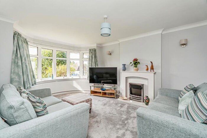 2 Bedroom Detached House For Sale In Ashdene Road, Ashurst, Southampton, Hampshire, SO40