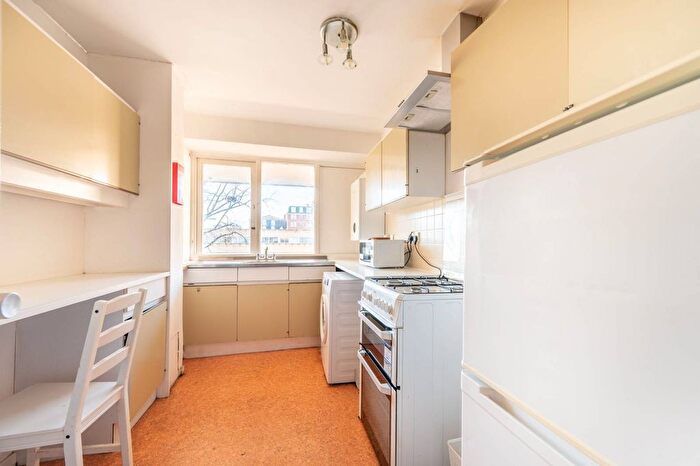 1 Bedroom Flat For Sale In Porchester Square, Queensway, London, W2