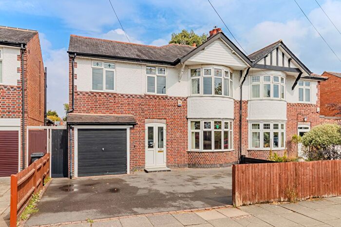 4 Bedroom Semi Detached House For Sale In Glenfield Road, Western Park, LE3