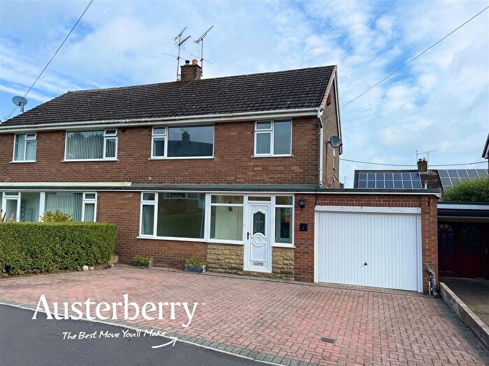 3 Bedroom Semi-Detached House To Rent In Michael Close, Stoke-On-Trent, ST3