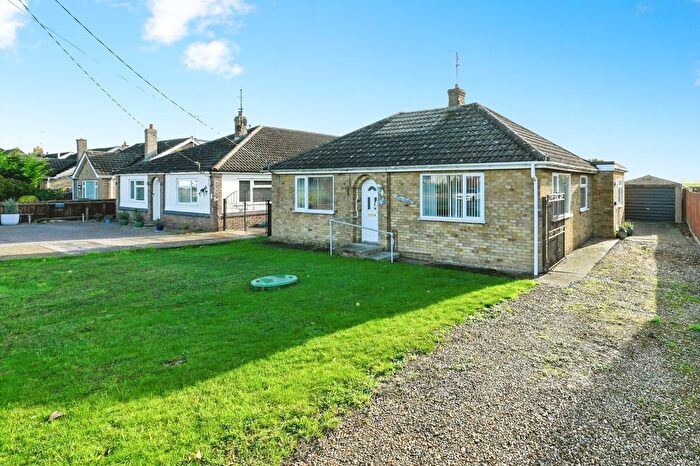 3 Bedroom Detached House For Sale In Smeeth Road, Wisbech, Cambridgeshire, PE14