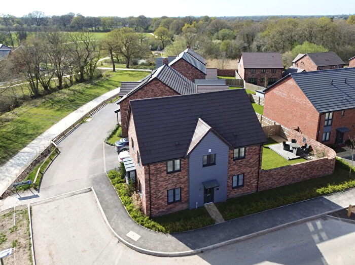 4 Bedroom Detached House For Sale In Rosewood Drive, Blythe Valley, B90