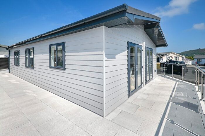3 Bedroom Mobile/park Home For Sale In Abersoch, Pwllheli, LL53