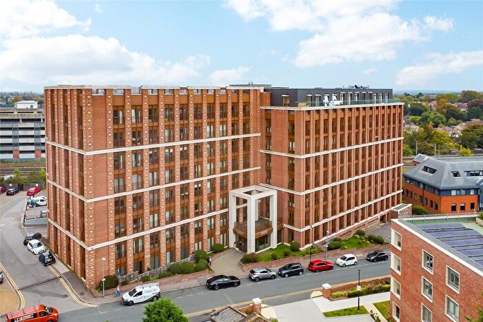 1 Bedroom Apartment For Sale In Grosvenor Road, St. Albans, Hertfordshire, AL1