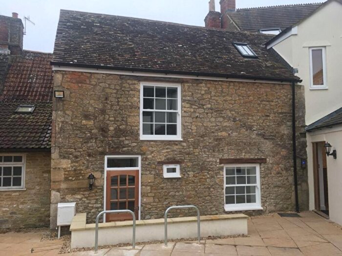 1 Bedroom Flat To Rent In High Street, Bruton, BA10