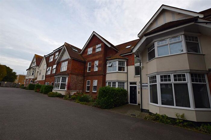 3 Bedroom Flat To Rent In Ancaster Court, Hastings Road, TN40