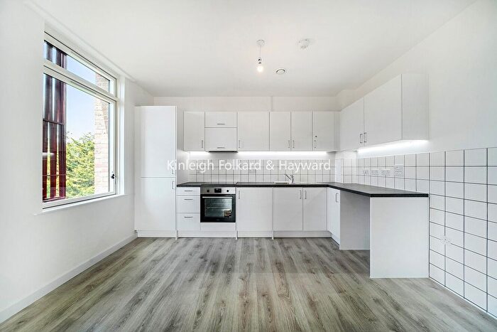1 Bedroom Flat To Rent In Centenary Road, Dagenham, RM9