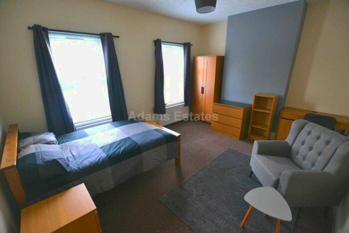 5 Bedroom Terraced House To Rent In London Road, Reading, RG1