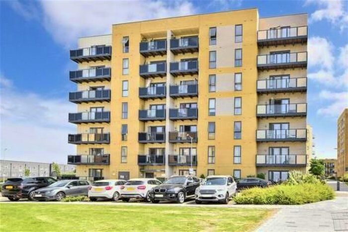 2 Bedroom Flat To Rent In Beach House, 3 Sackett Rd, Barking, London IG11