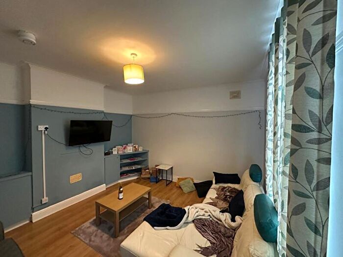 4 Bedroom Terraced House To Rent In Harold Mount, Hyde Park, Leeds, LS6