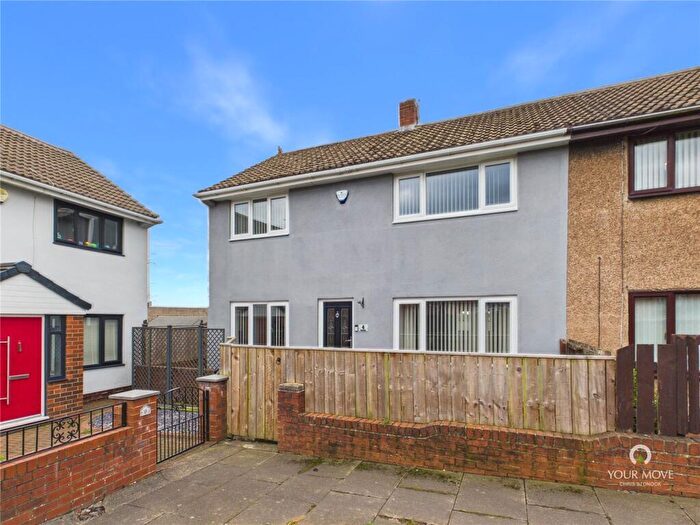 3 Bedroom Semi Detached House For Sale In Pontdyke, Leam Lane, Gateshead, NE10