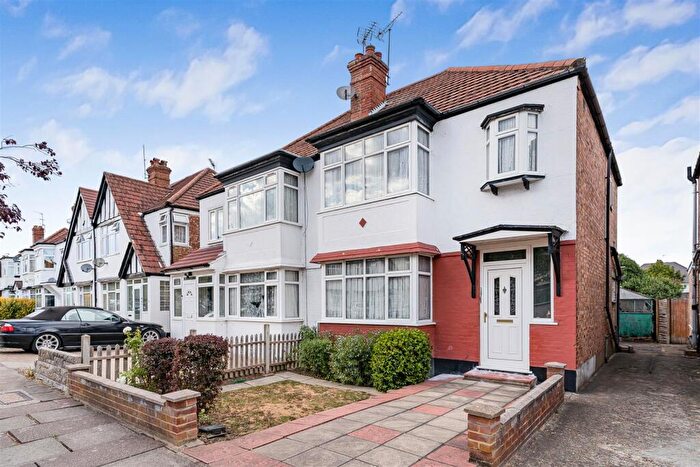 3 Bedroom Semi-Detached House For Sale In Paxford Road, Wembley, HA0