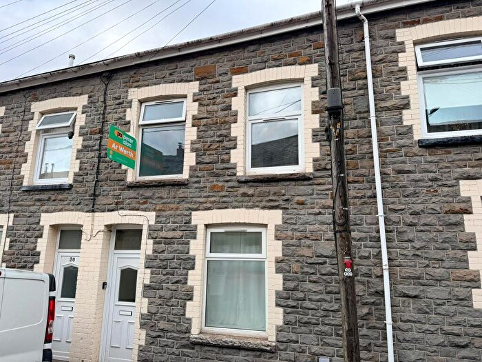 3 Bedroom Chalet For Sale In Victoria Street, Mountain Ash, CF45
