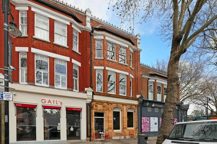 2 Bedroom Flat To Rent In Station Parade, Kew, Richmond, TW9