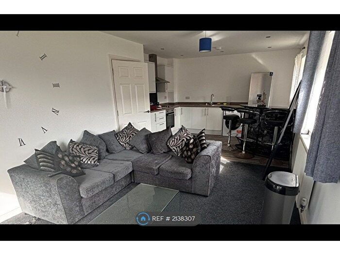 2 Bedroom Flat To Rent In Langdale Gardens, Blackpool, FY4