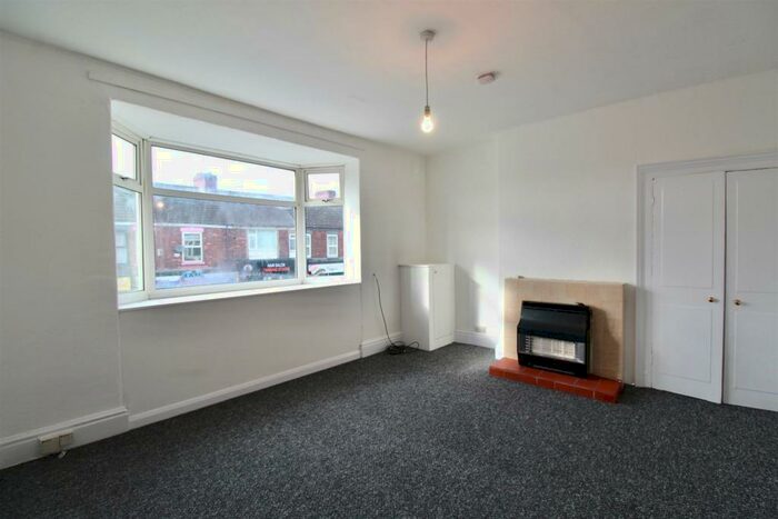 1 Bedroom Flat To Rent In Rex Launderette, Newland Avenue, Hull, HU5