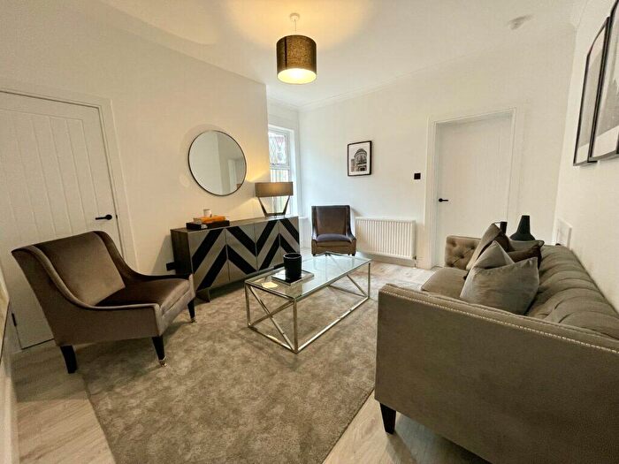 2 Bedroom Semi-Detached Villa For Sale In Knox Street, Airdrie, ML6