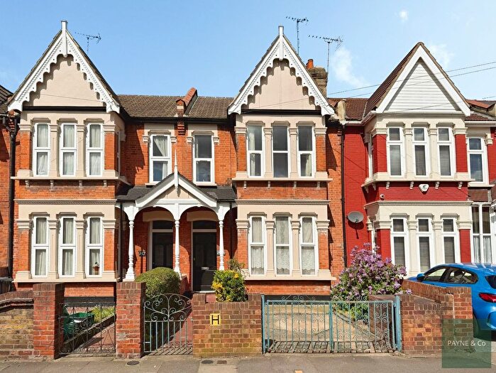 4 Bedroom Terraced House For Sale In Coventry Road, Ilford, IG1