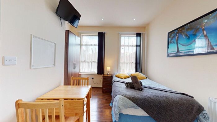 Studio To Rent In Anson Road, London, NW2