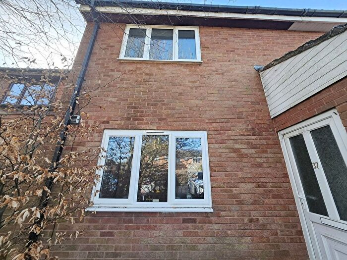 1 Bedroom Flat To Rent In Warren Drive, Thurmaston, Leicester, LE4