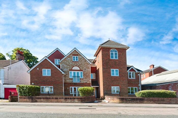 2 Bedroom Flat For Sale In Spring House, Sarum Hill, Basingstoke, Hampshire, RG21
