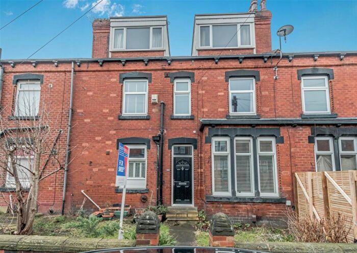 4 Bedroom Terraced House For Sale In Aberdeen Grove, Armley, Leeds, LS12