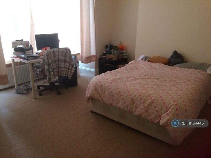 5 Bedroom Terraced House To Rent In New Road, Chatham, ME4