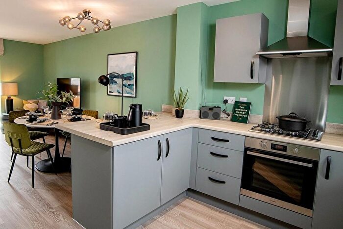 1 Bedroom Flat For Sale In "Laurel House - Bed Flat" At Newland Avenue, Bishop's Stortford, CM23