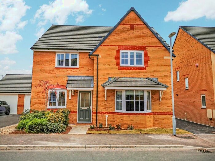 4 Bedroom Detached House To Rent In Beauchamp Avenue, Midsomer Norton BA3