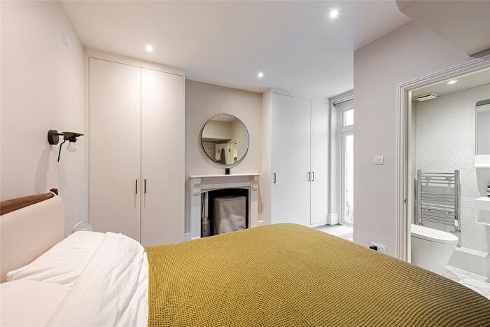 2 Bedroom Flat To Rent In Denbigh Street, London, SW1V