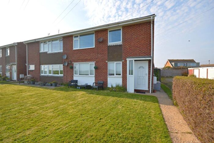 2 Bedroom Flat To Rent In Kingsway, Selsey, Chichester, PO20
