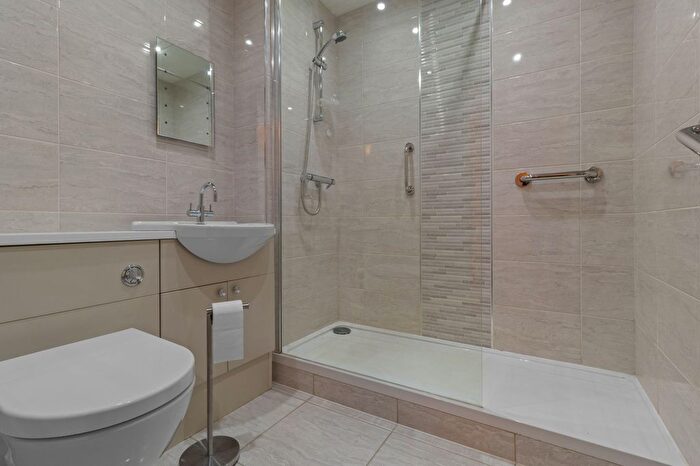 2 Bedroom Flat For Sale In Foxdale Court, Appleton, WA4