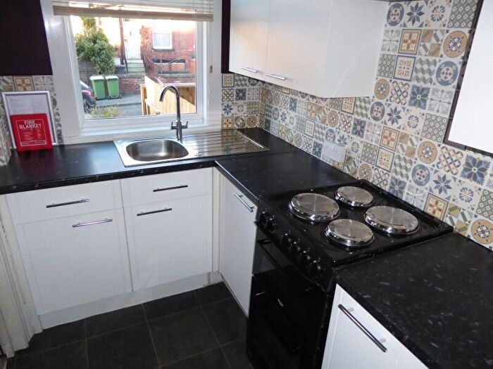 2 Bedroom Terraced House To Rent In Darfield Place, Harehills, LS8