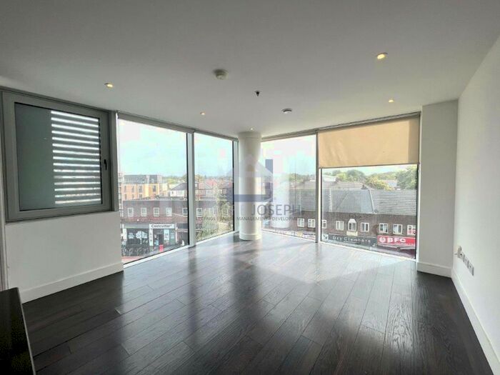 2 Bedroom Flat To Rent In Christchurch Road, Colliers Wood, SW19