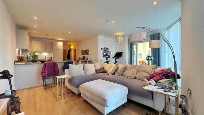 2 Bedroom Flat To Rent In Oculus House, Barking, IG11