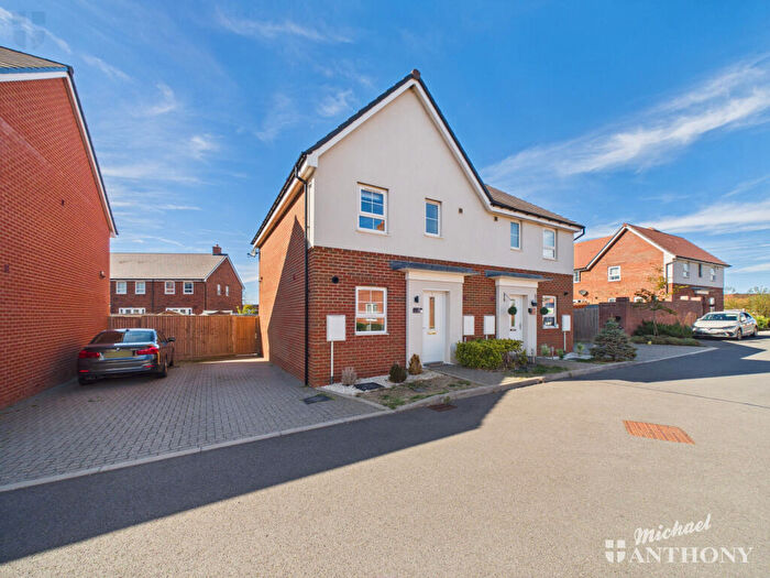 3 Bedroom Semi-Detached House For Sale In Nutmeg Close, Broughton, Aylesbury, Buckinghamshire, HP22