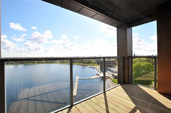 2 Bedroom Flat To Rent In Hythe House, N4