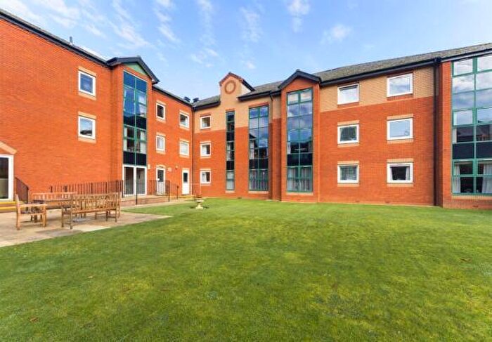 1 Bedroom Apartment To Rent In Over S, Chamberlaine Court, Banbury, OX16