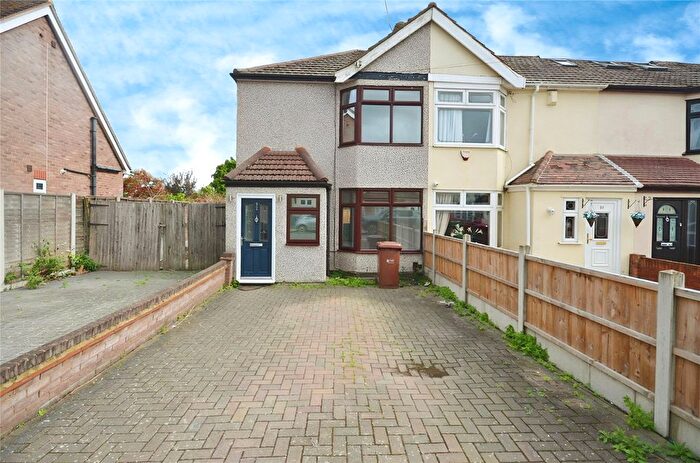 3 Bedroom End Of Terrace House To Rent In Manser Road, Rainham, Essex, RM13