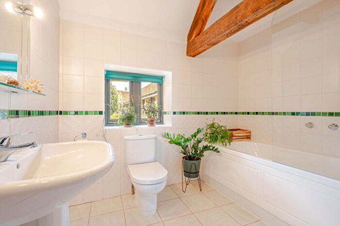6 Bedroom Barn Conversion For Sale In Lanhill, Chippenham, SN14
