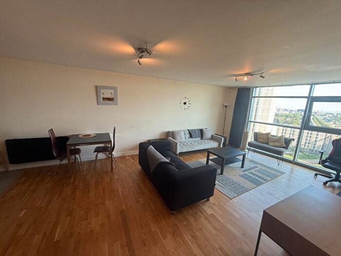 2 Bedroom Apartment To Rent In Bute Terrace, Cardiff, CF10