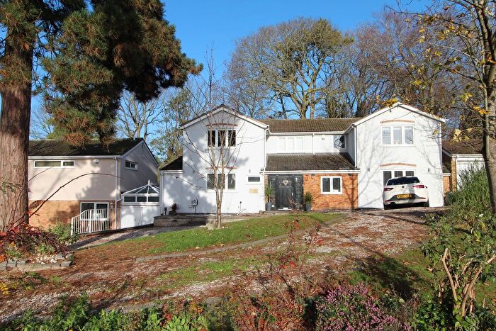 5 Bedroom Detached House For Sale In Woodbank, Glen Parva, Leicester, LE2