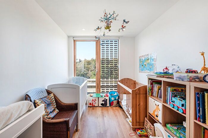 2 Bedroom Flat To Rent In Gorleston Street, West Kensington, W14