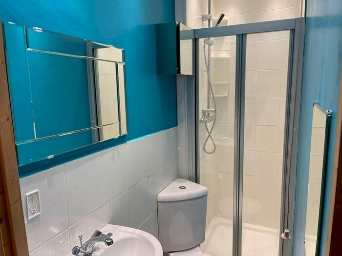 3 Bedroom Terraced House To Rent In Oswald Road, Dover, CT17