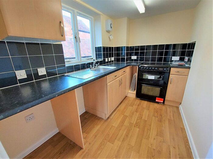1 Bedroom Flat To Rent In Pepperpot Mews, Upton-Upon-Severn, Worcester, WR8