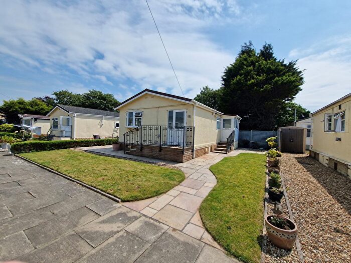 1 Bedroom Property For Sale In Skerryvore Caravan Park, Highfield Road, South Shore, FY4