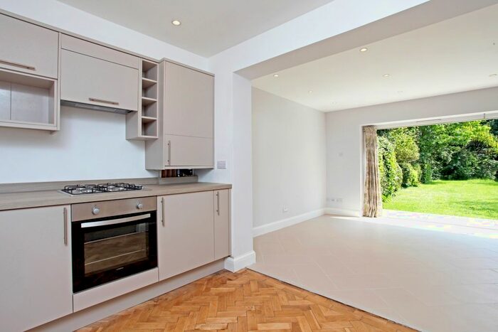 4 Bedroom Semi-Detached House To Rent In Ellington Road, Taplow, Maidenhead, SL6