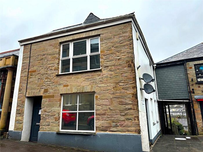 3 Bedroom Property To Rent In Fore Street, Bodmin, Cornwall, PL31
