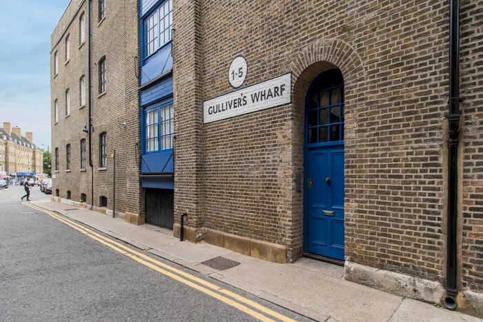 2 Bedroom Flat To Rent In Wapping Lane, London, E1W