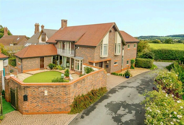 4 Bedroom Detached House For Sale In Fox Lane, Clutton, Chester, CH3